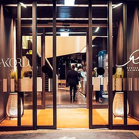 酒店 赫敦温泉酒店 4*