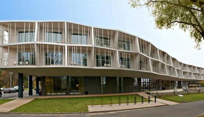 Hedon & 4* פארנו